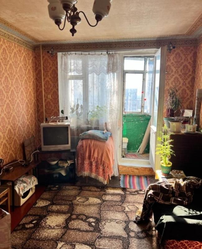 Продаж 2 кімнатної квартири 45 кв. м, Валентинівська вул. (Блюхера) 42