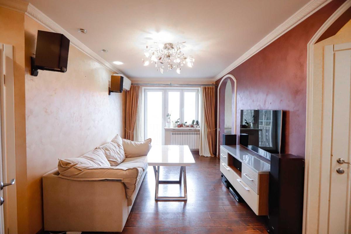 Продаж 3 кімнатної квартири 54 кв. м, 23-го Серпня вул.
