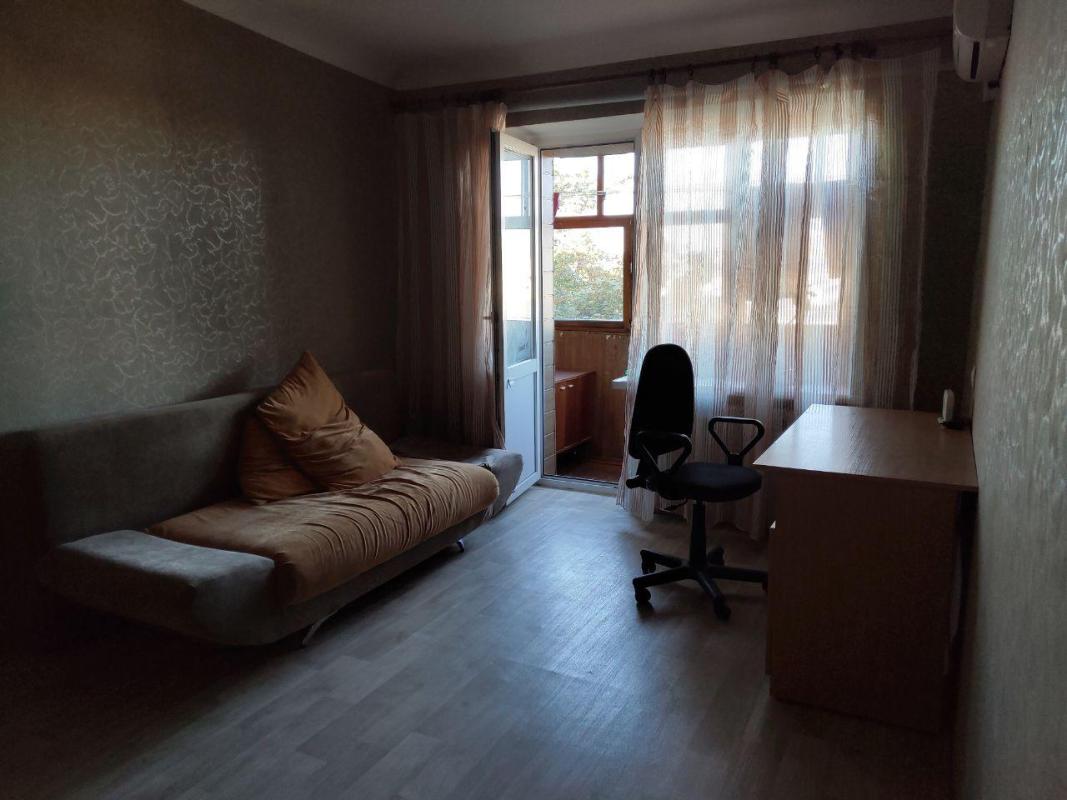 Long term rent 1 bedroom-(s) apartment Poltavsky Shlyakh Street 84