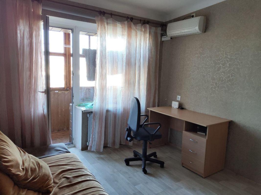 Long term rent 1 bedroom-(s) apartment Poltavsky Shlyakh Street 84