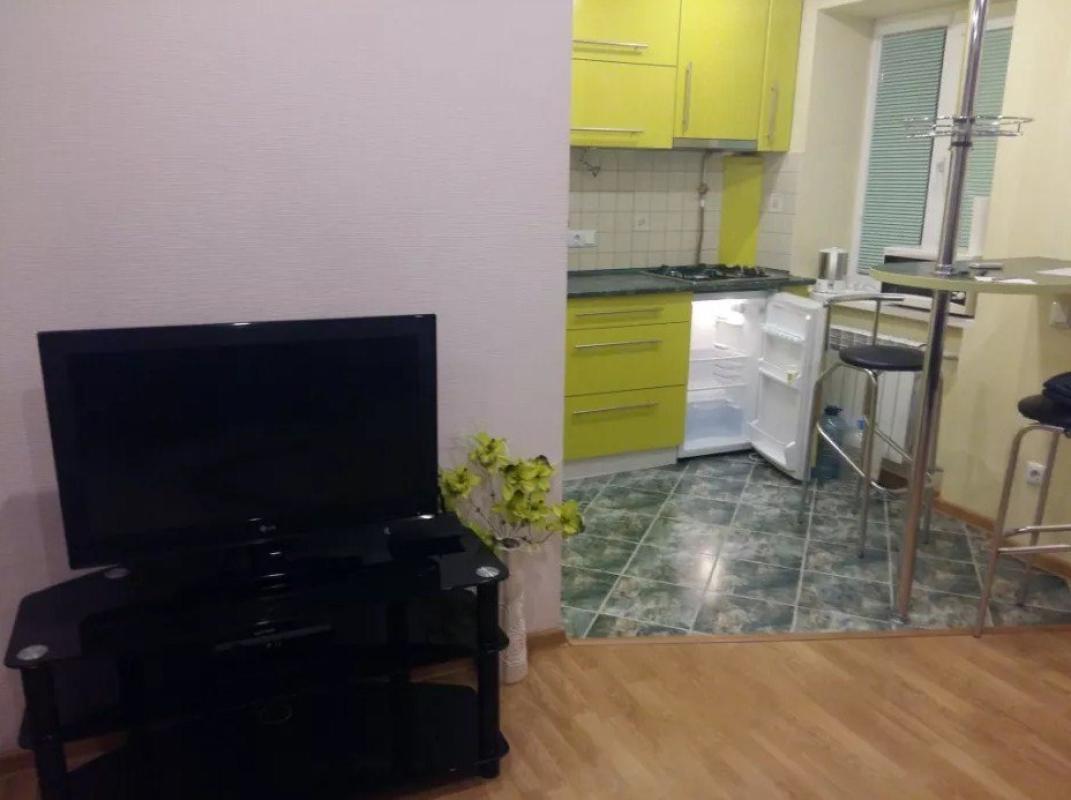 Long term rent 1 bedroom-(s) apartment Nauky avenue 39