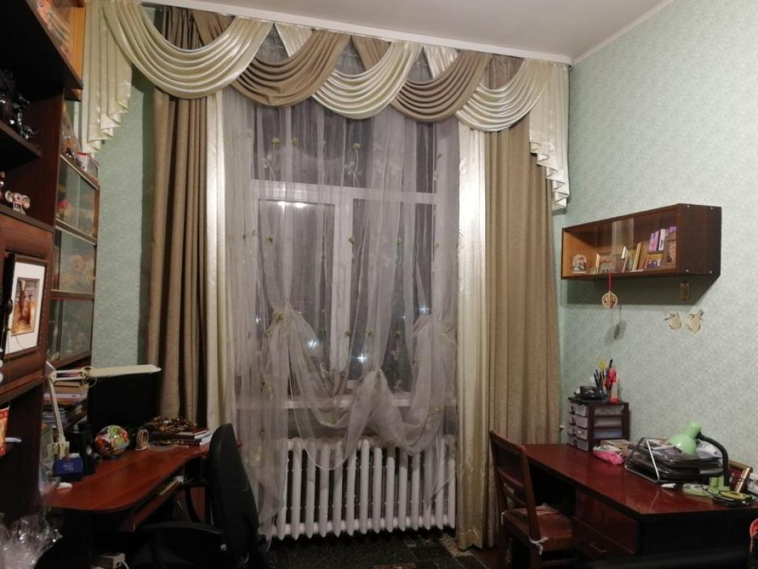 Продажа 3 комнатной квартиры 74 кв. м, Верховский пер. 23