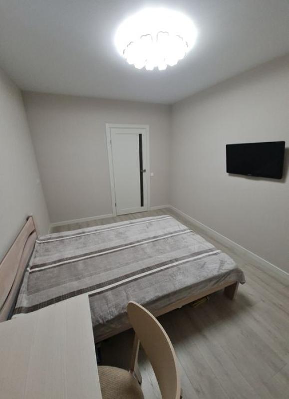 Sale 2 bedroom-(s) apartment 58 sq. m., Niutona Street