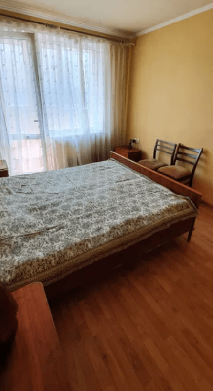 Продажа 3 комнатной квартиры 65 кв. м, Академика Павлова ул.