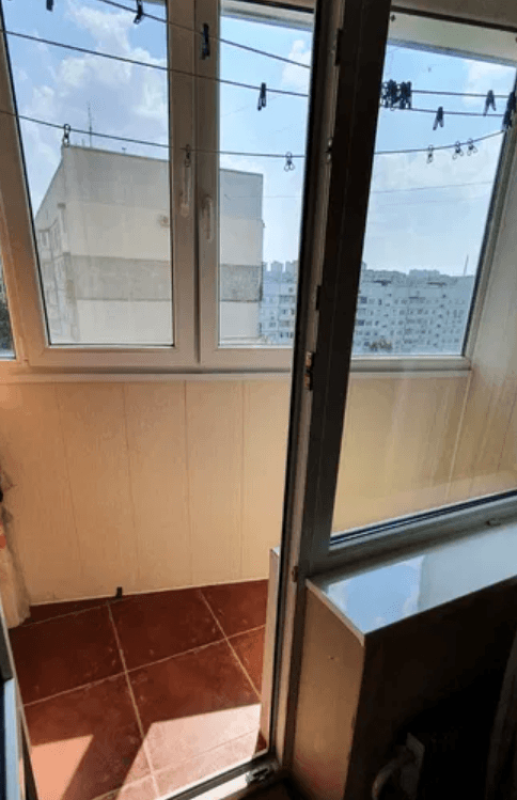 Продаж 3 кімнатної квартири 65 кв. м, Академіка Павлова вул.