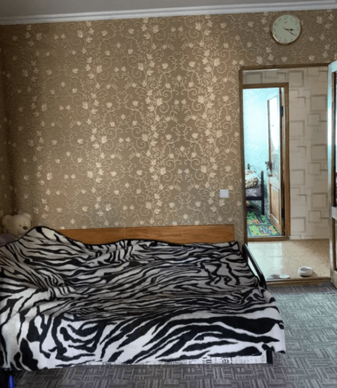 Sale 3 bedroom-(s) apartment 66 sq. m., Voskresenska Street (Urytskoho Street) 31