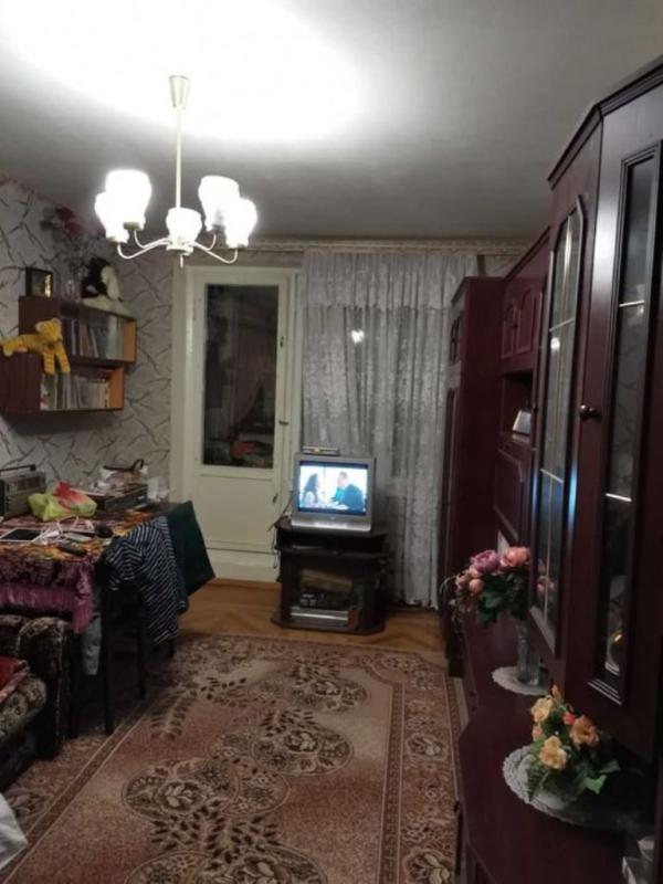 Sale 3 bedroom-(s) apartment 65 sq. m., Heroiv Pratsi Street