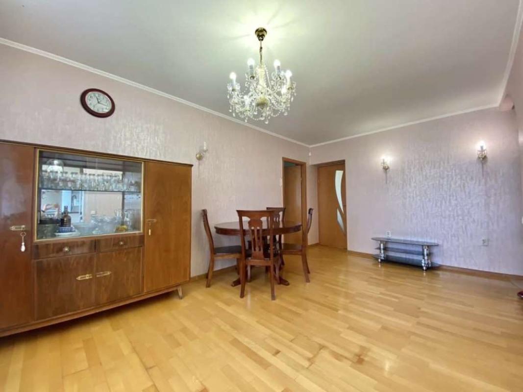 Продажа 3 комнатной квартиры 64 кв. м, Полтавский Шлях ул.