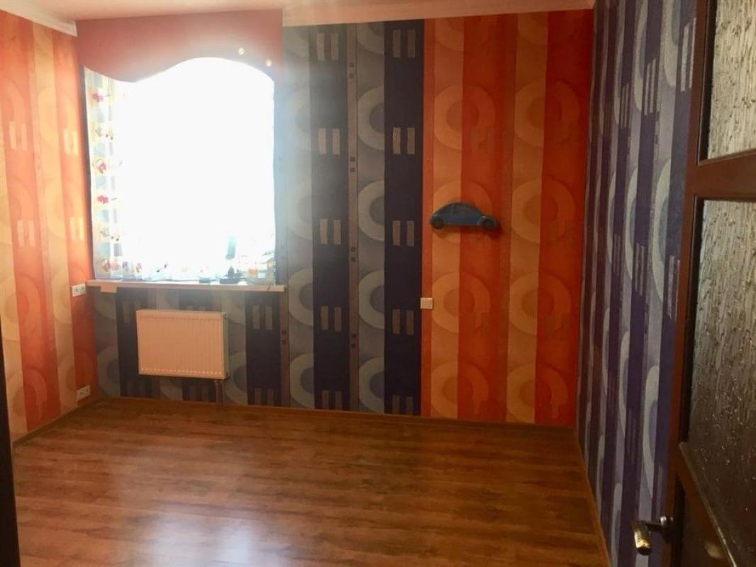 Sale 3 bedroom-(s) apartment 80 sq. m., Hvardiytsiv-Shyronintsiv Street 33