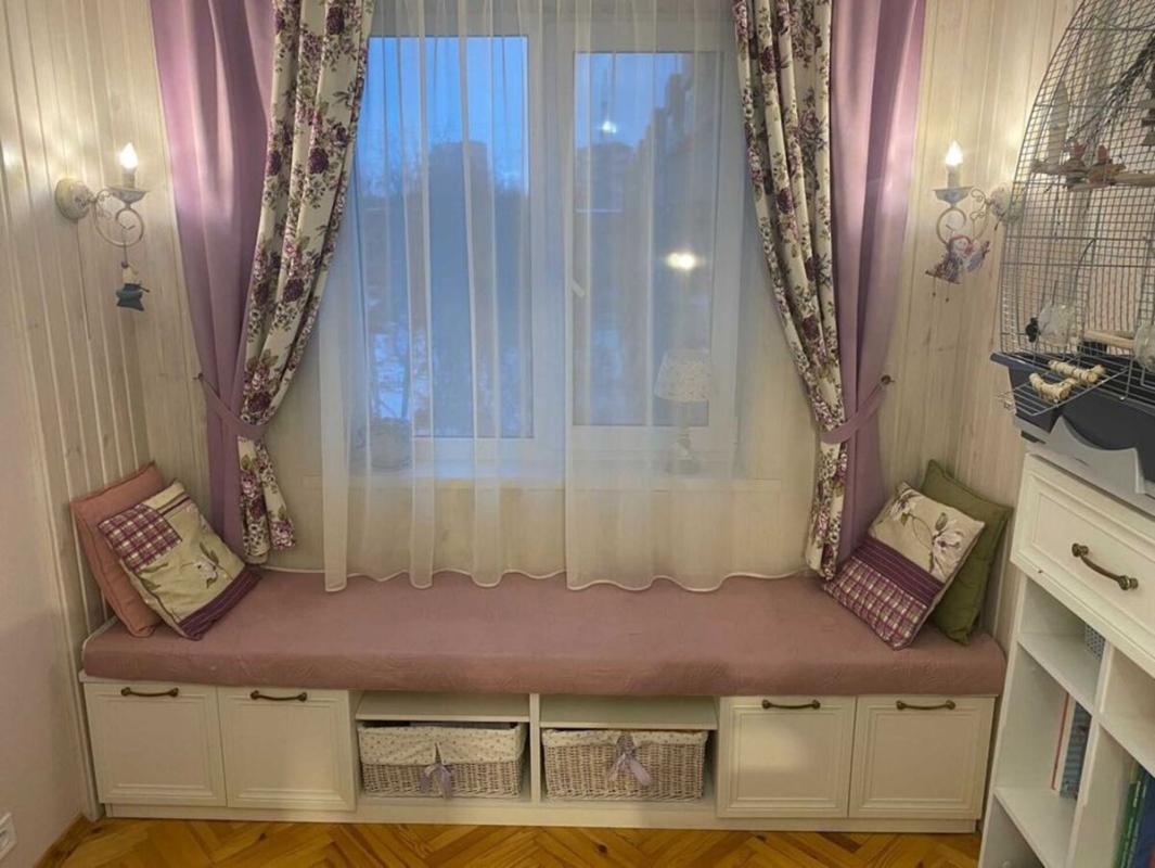 Sale 3 bedroom-(s) apartment 57 sq. m., Petra Hryhorenka Avenue (Marshala Zhukova Avenue)