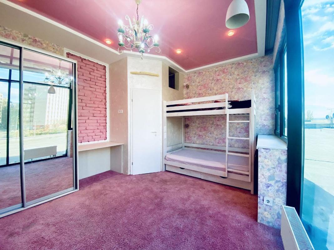 Sale 3 bedroom-(s) apartment 107 sq. m., Klochkivska Street 190а