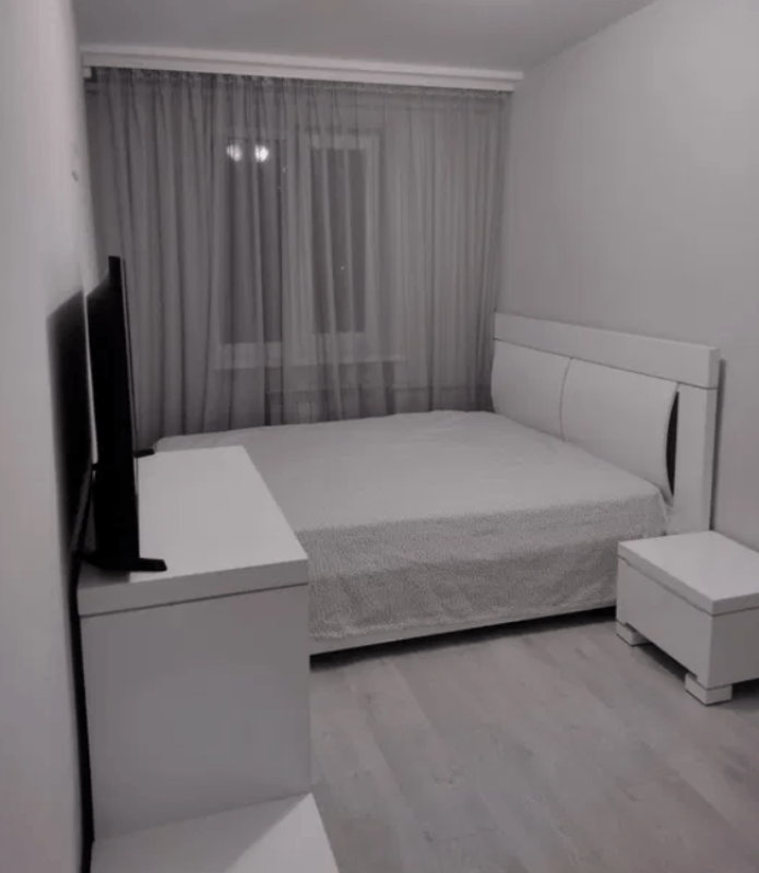 Sale 3 bedroom-(s) apartment 59 sq. m., Nauky avenue 41/43