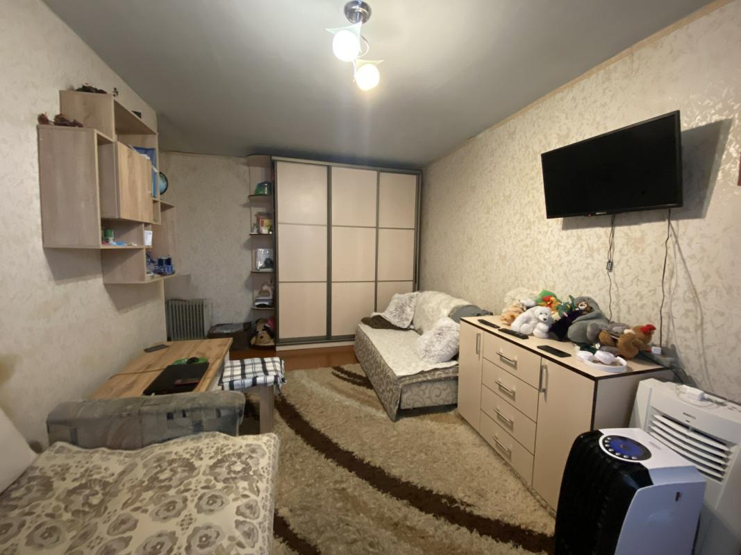 Sale 1 bedroom-(s) apartment 33 sq. m., Kholodnohirska street 4