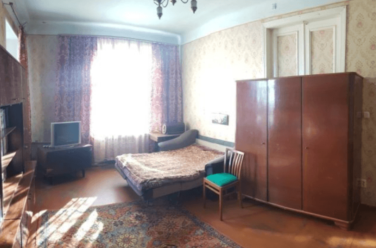 Продаж 2 кімнатної квартири 68 кв. м, Героїв Харкова просп. 96