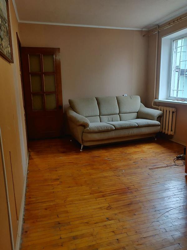 Sale 3 bedroom-(s) apartment 70 sq. m., Petra Hryhorenka Аvenue (Marshala Zhukova Avenue)