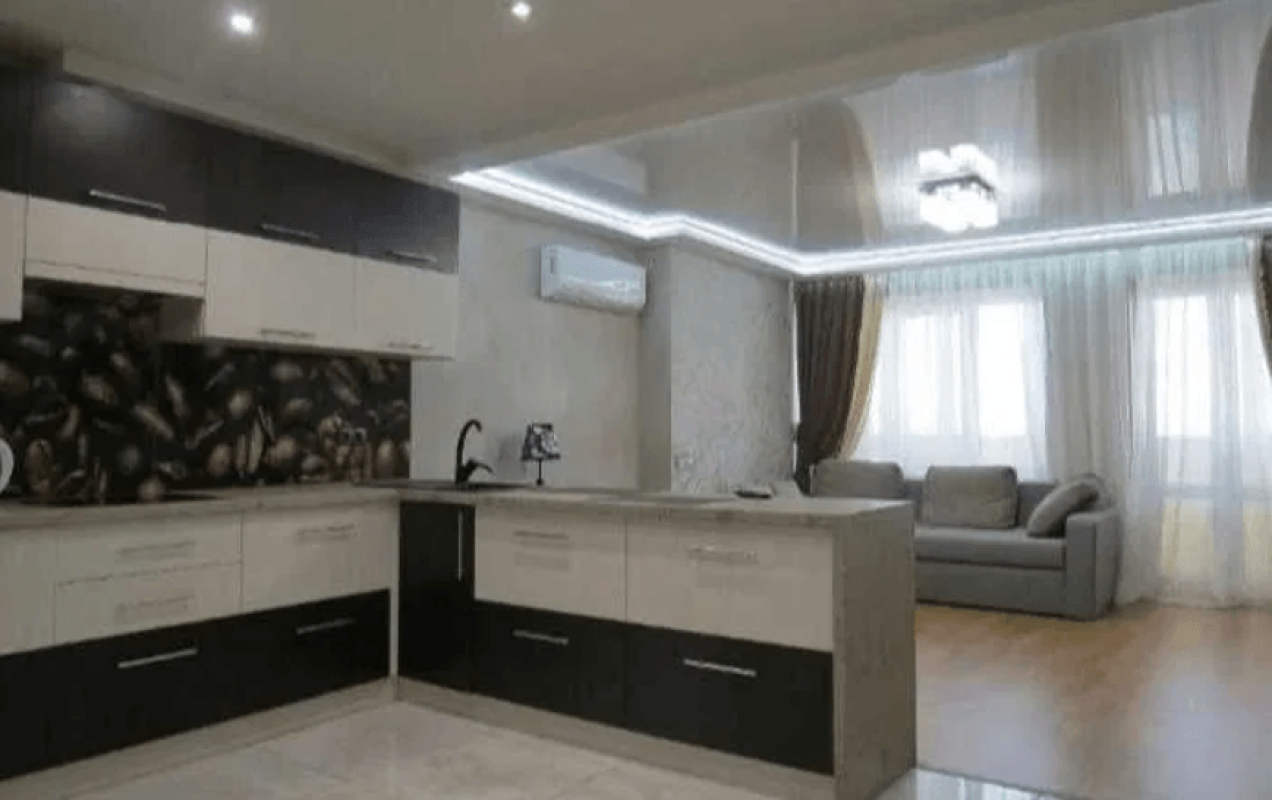 Long term rent 1 bedroom-(s) apartment Plekhanivska Street 57