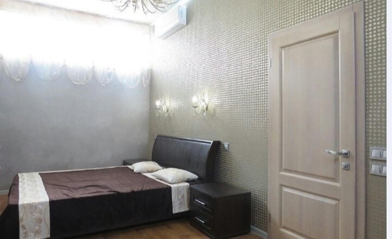 Long term rent 1 bedroom-(s) apartment Plekhanivska Street 57