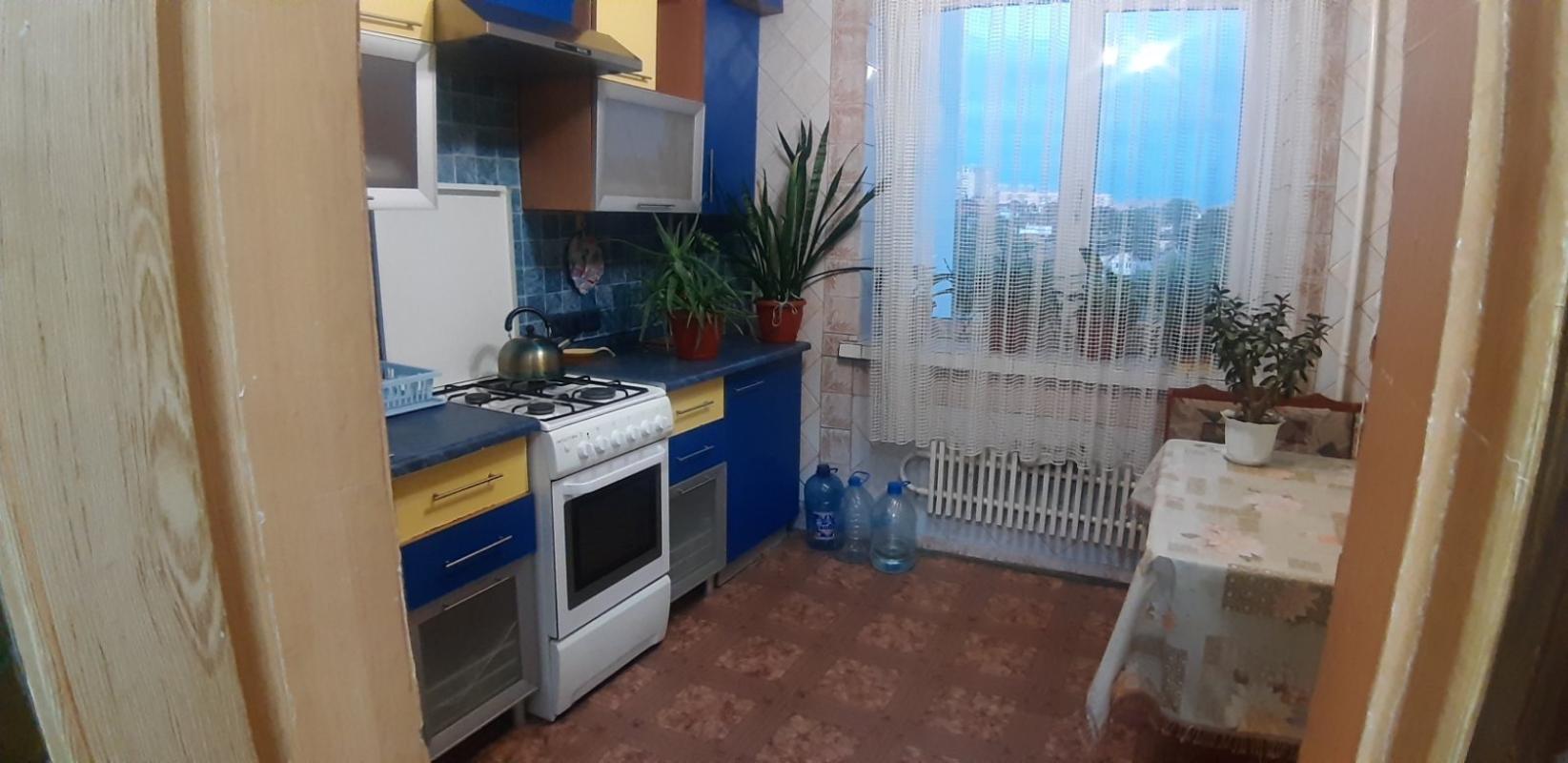 Sale 3 bedroom-(s) apartment 73 sq. m., Oleksiyivska Street 14б