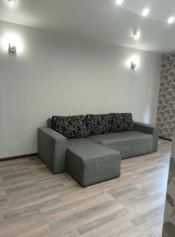 Long term rent 1 bedroom-(s) apartment Tankopiya Street