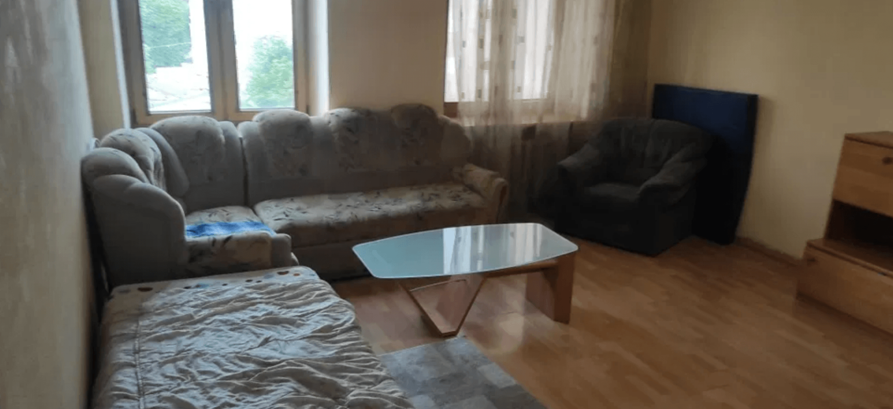 Продаж 2 кімнатної квартири 67 кв. м, Маршала Бажанова вул. 11а