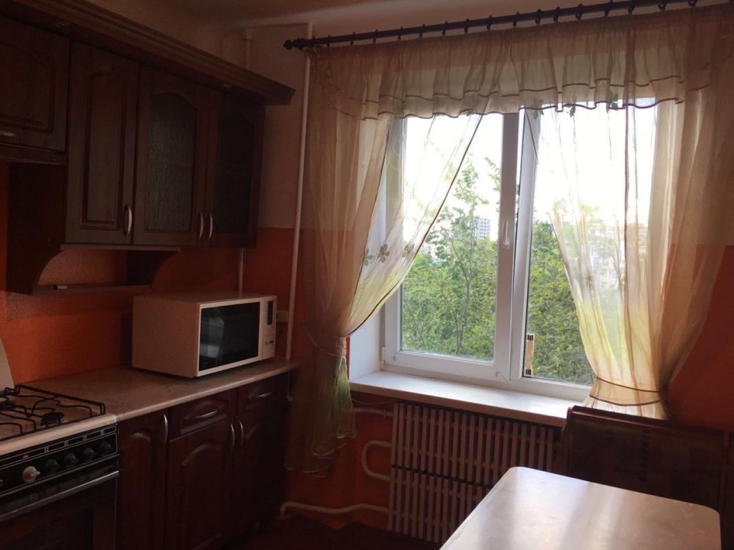 Long term rent 1 bedroom-(s) apartment Heroiv Stalinhrada Avenue 146г