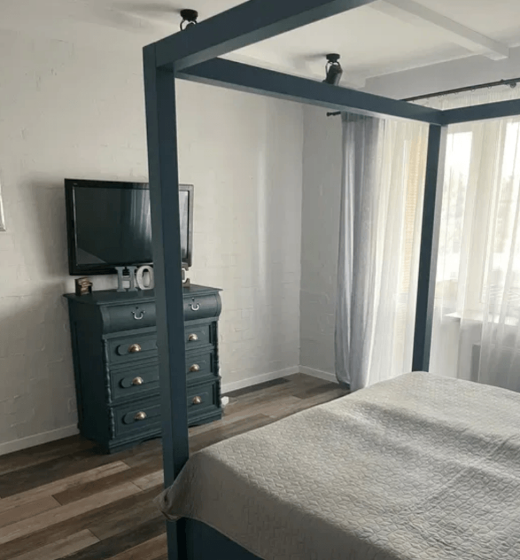 Sale 2 bedroom-(s) apartment 75 sq. m., Frankivska Street