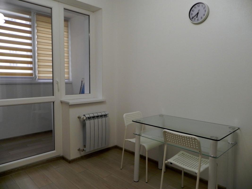 Long term rent 1 bedroom-(s) apartment Myru street