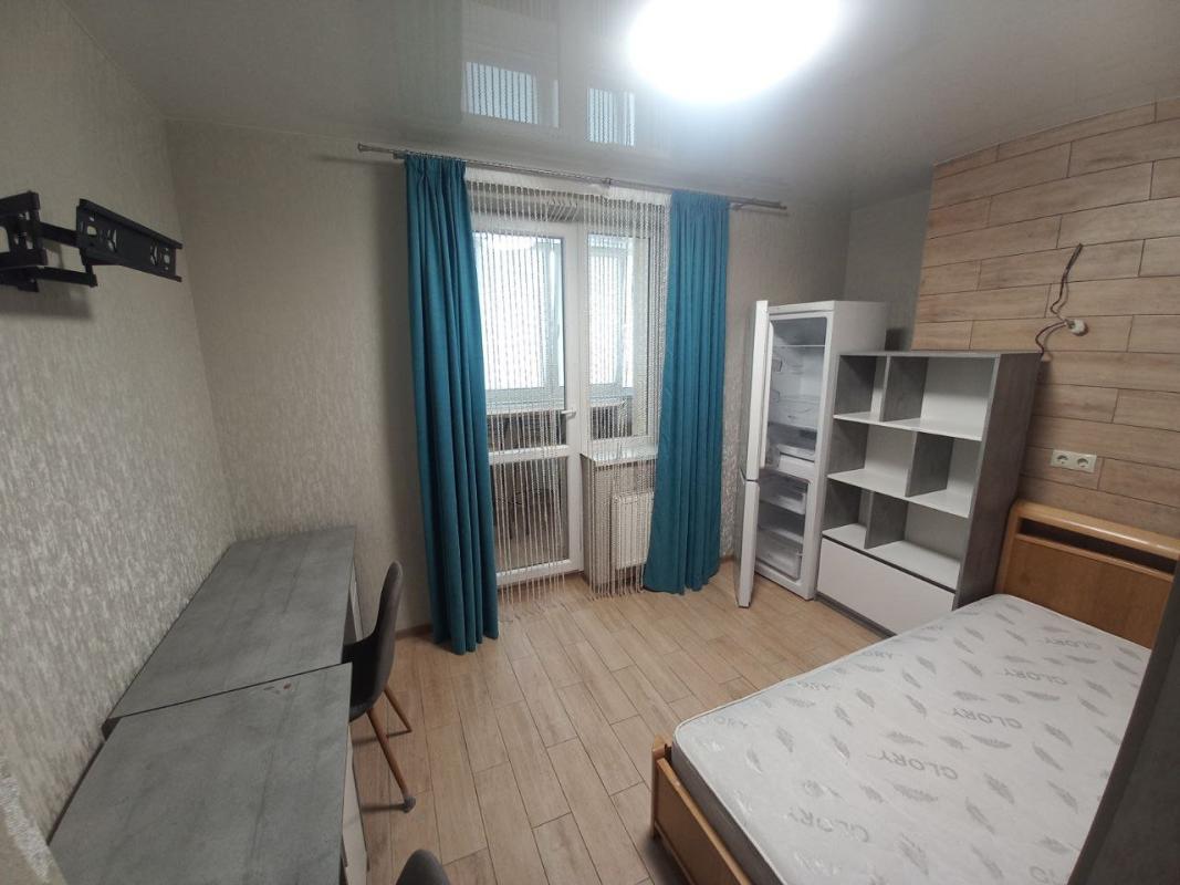Long term rent 2 bedroom-(s) apartment Myru Street