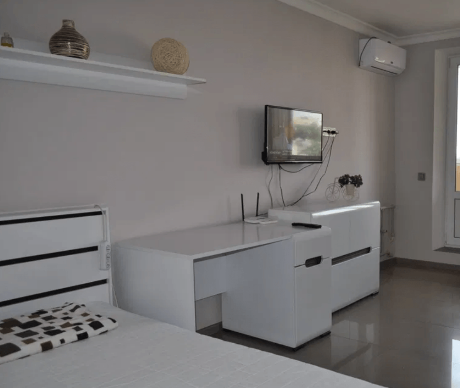 Sale 1 bedroom-(s) apartment 44 sq. m., Nauky avenue 21