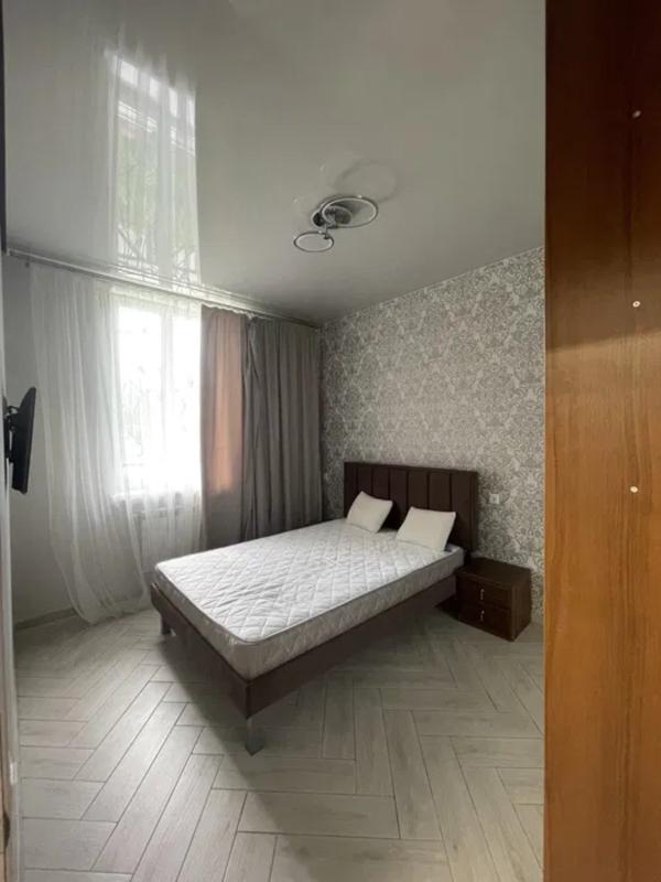 Long term rent 2 bedroom-(s) apartment Novooleksandrivska Street 54а к1