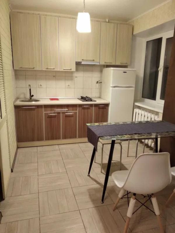 Long term rent 1 bedroom-(s) apartment Stadionnyi Pass 5