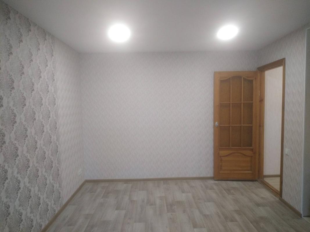 Long term rent 1 bedroom-(s) apartment Heroiv Kharkova Avenue (Moskovskyi Avenue) 202/1