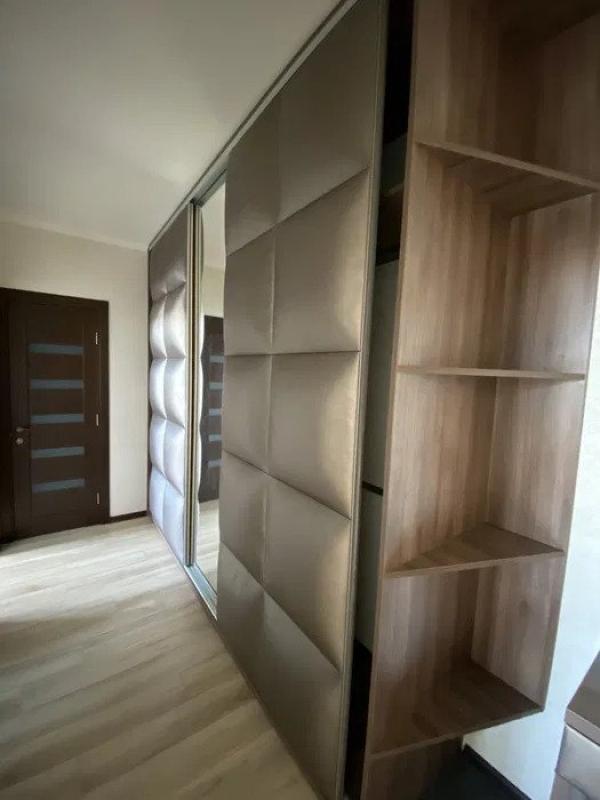 Long term rent 2 bedroom-(s) apartment Aviakonstruktora Ihoria Sikorskoho Street (Tankova Street) 4б