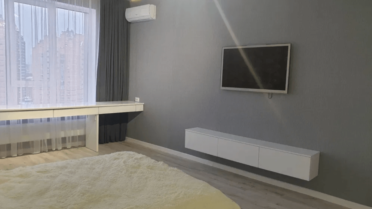 Long term rent 1 bedroom-(s) apartment Vasylia Tiutiunnyka Street (Anri Barbiusa Street)