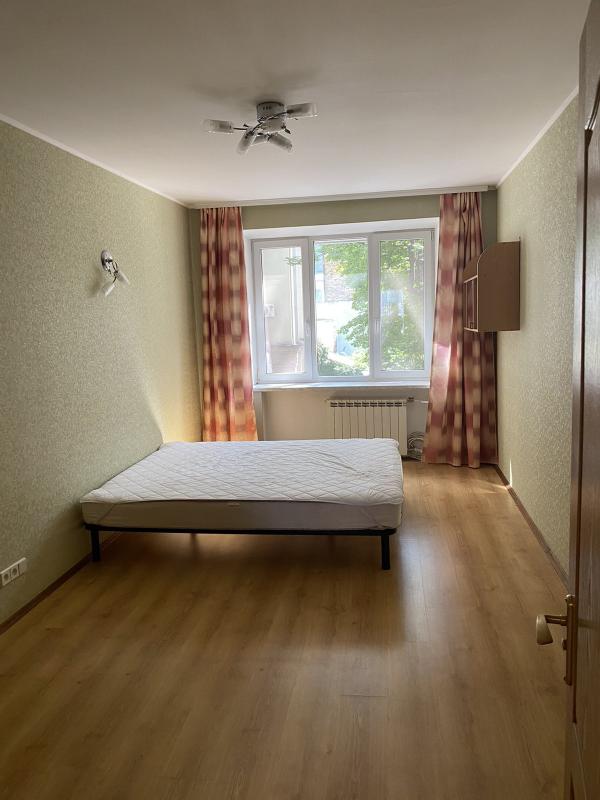 Long term rent 2 bedroom-(s) apartment Tarasa Shevchenka Boulevard (Taras Shevchenko Boulevard) 13