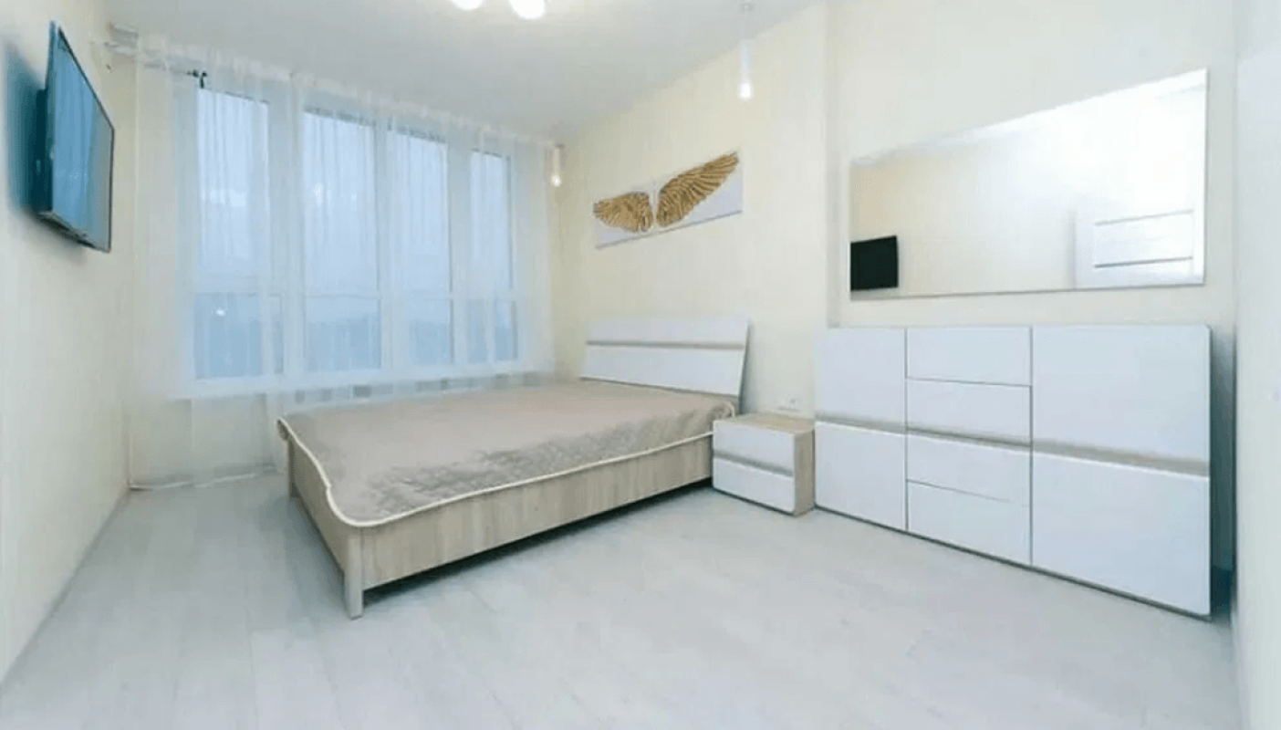 Long term rent 2 bedroom-(s) apartment Beresteiska Avenue (Peremohy Avenue) 5в