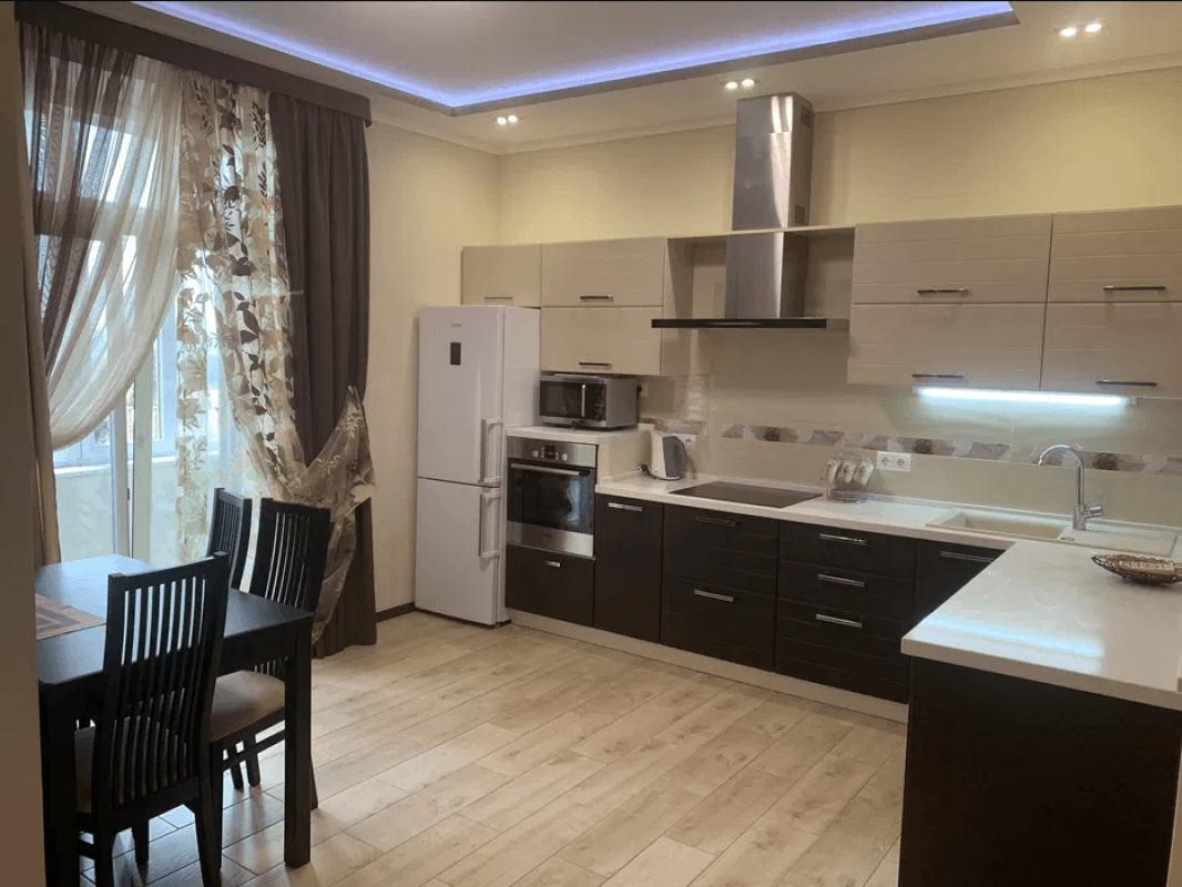 Long term rent 2 bedroom-(s) apartment Yevhena Konovaltsia Street (Schorsa Street) 36В