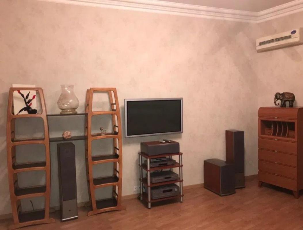 Long term rent 1 bedroom-(s) apartment Heorhiivskyi Lane 9