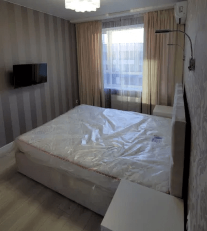 Long term rent 1 bedroom-(s) apartment Sholudenka Street 1в