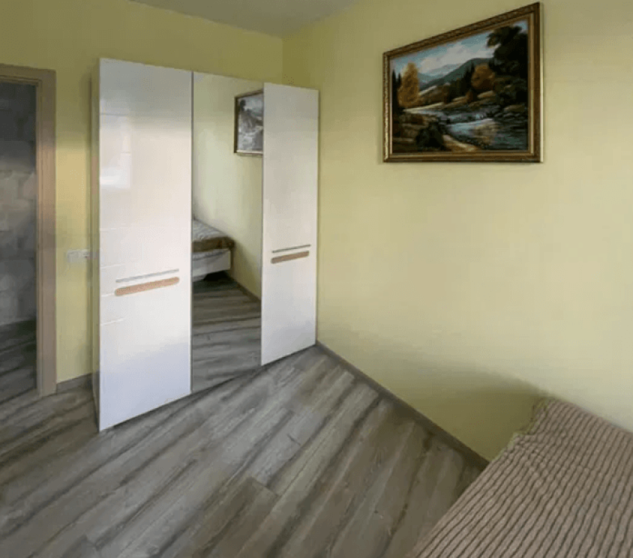 Долгосрочная аренда 3 комнатной квартиры Тбилисский пер.