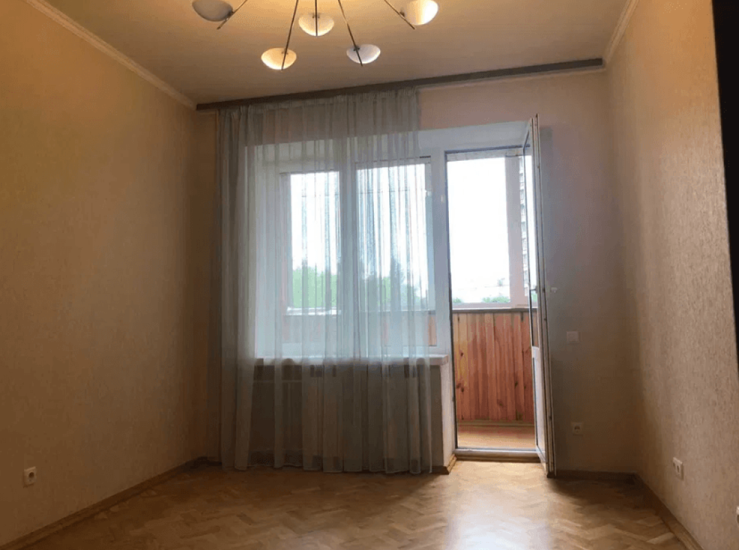 Long term rent 3 bedroom-(s) apartment Panasa Myrnoho Street