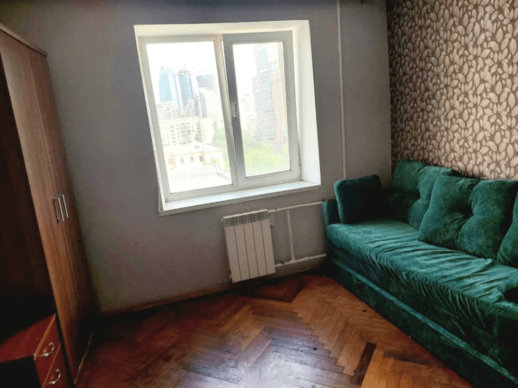 Long term rent 3 bedroom-(s) apartment Antonovycha Street (Horkoho Street) 158