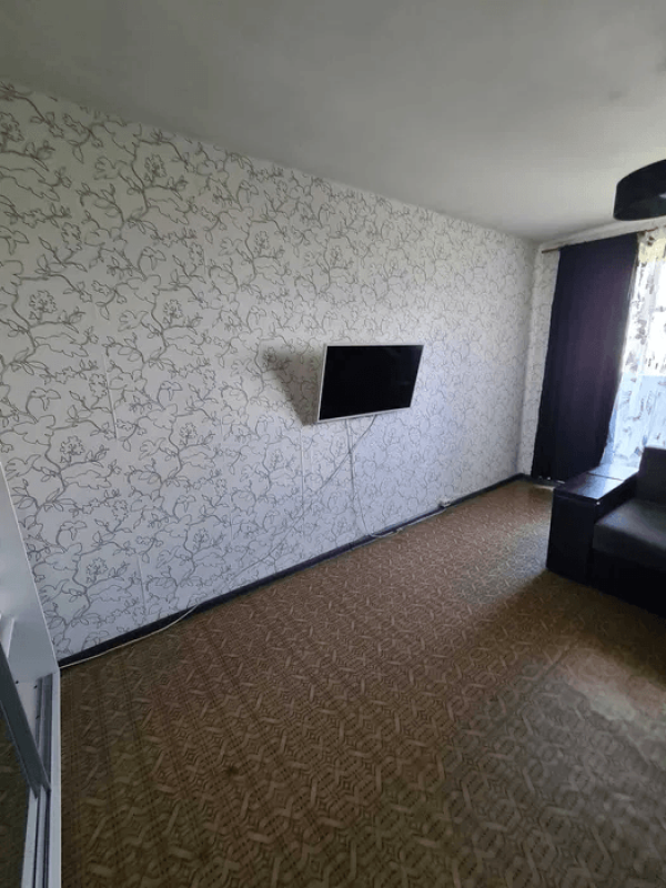 Long term rent 1 bedroom-(s) apartment Peremohy Avenue 60