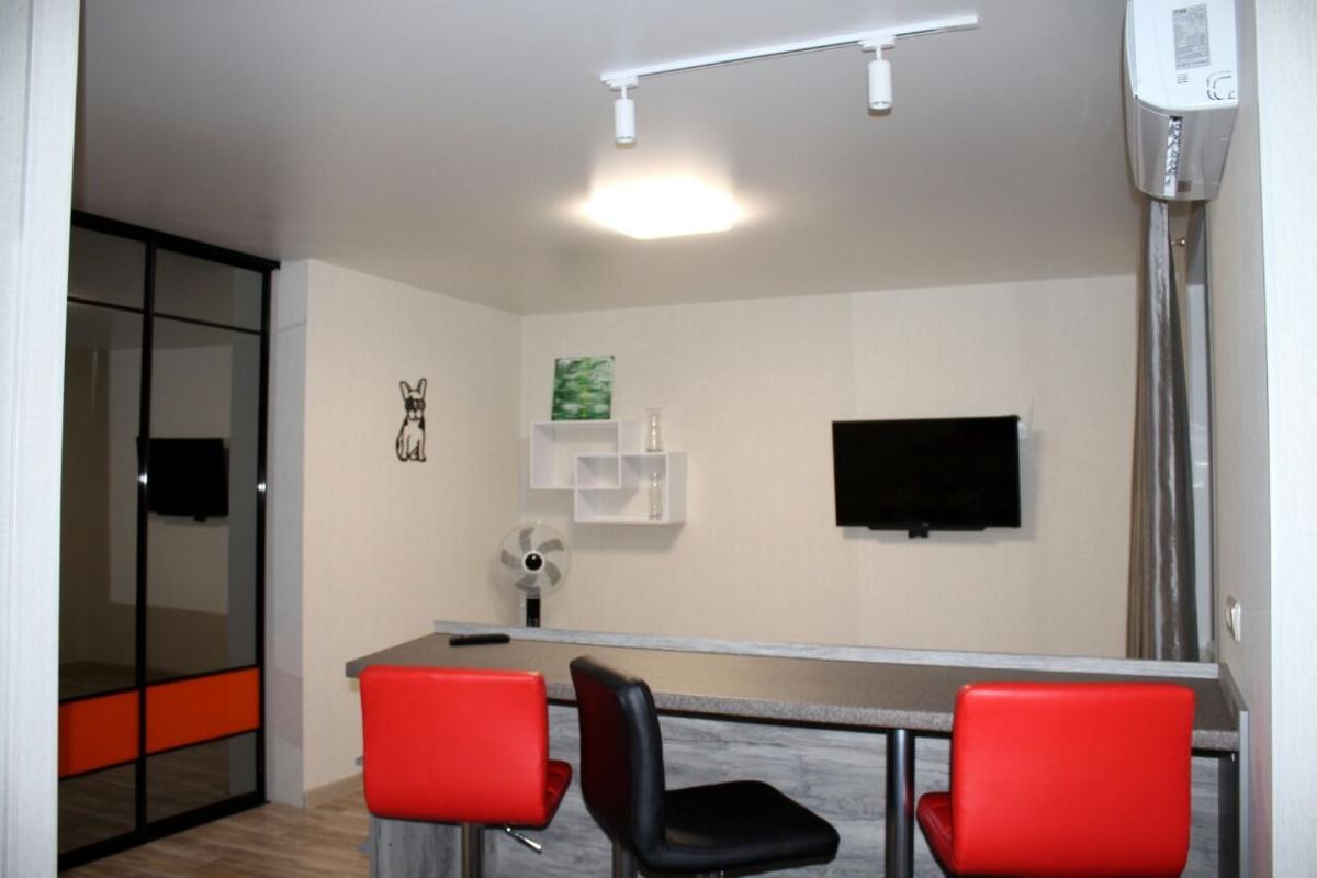 Long term rent 1 bedroom-(s) apartment Losivskyi Lane
