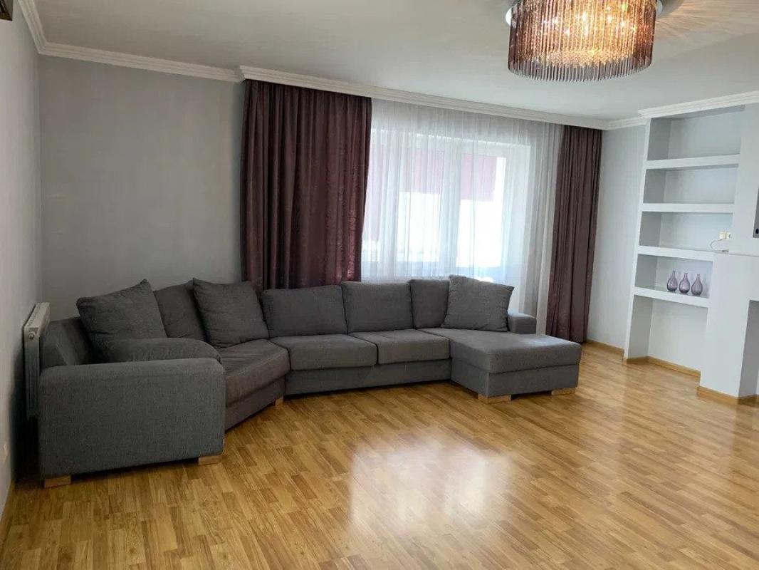 Long term rent 3 bedroom-(s) apartment Petra Hryhorenka Avenue