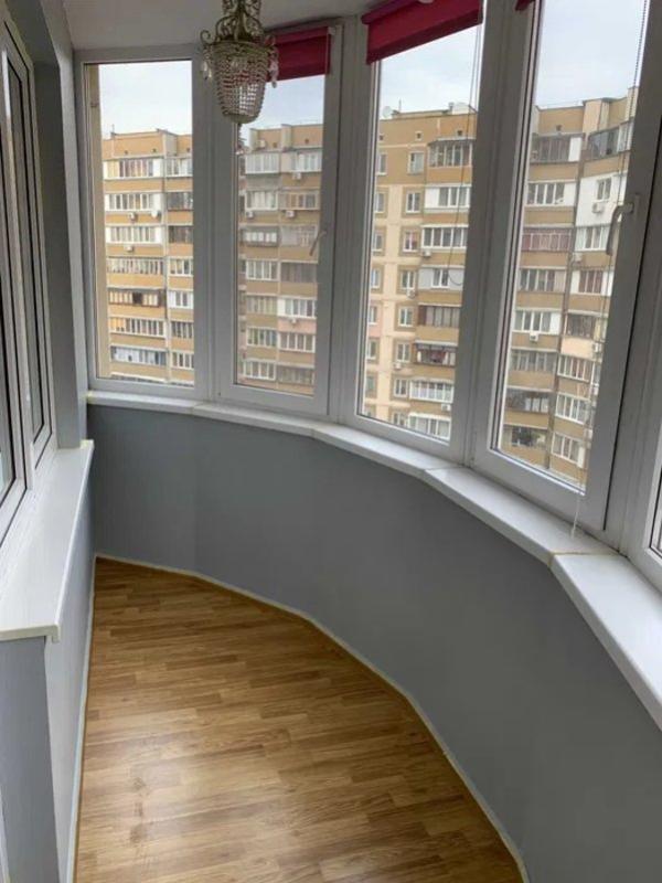Долгосрочная аренда 3 комнатной квартиры Петра Григоренко просп.