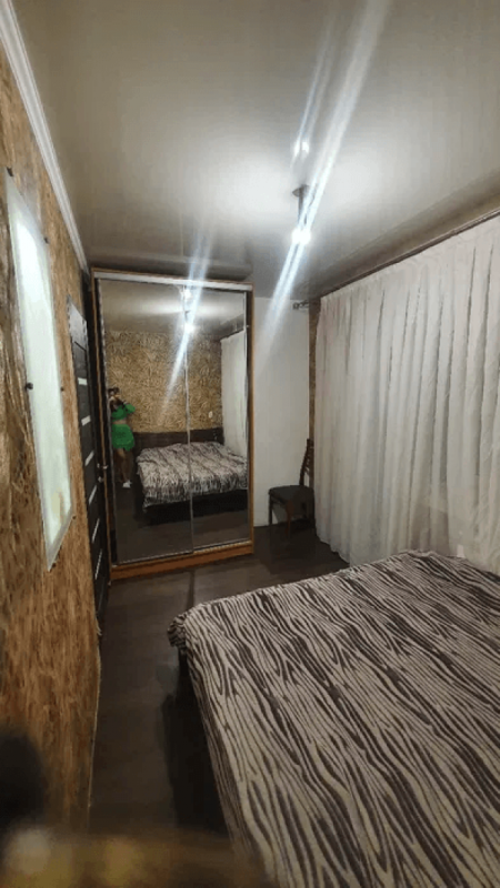 Long term rent 3 bedroom-(s) apartment Yuriia Haharina Avenue 165/3