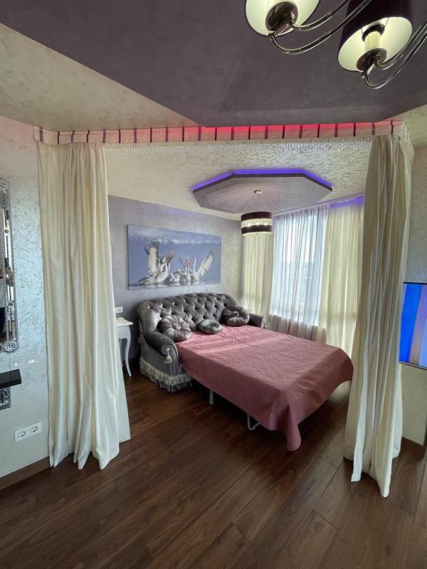 Long term rent 1 bedroom-(s) apartment Yuriia Shumskoho Street 3Г