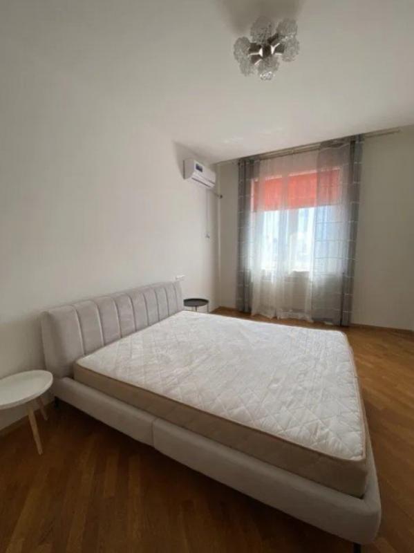 Long term rent 2 bedroom-(s) apartment Yevhena Konovaltsia Street (Schorsa Street) 36б