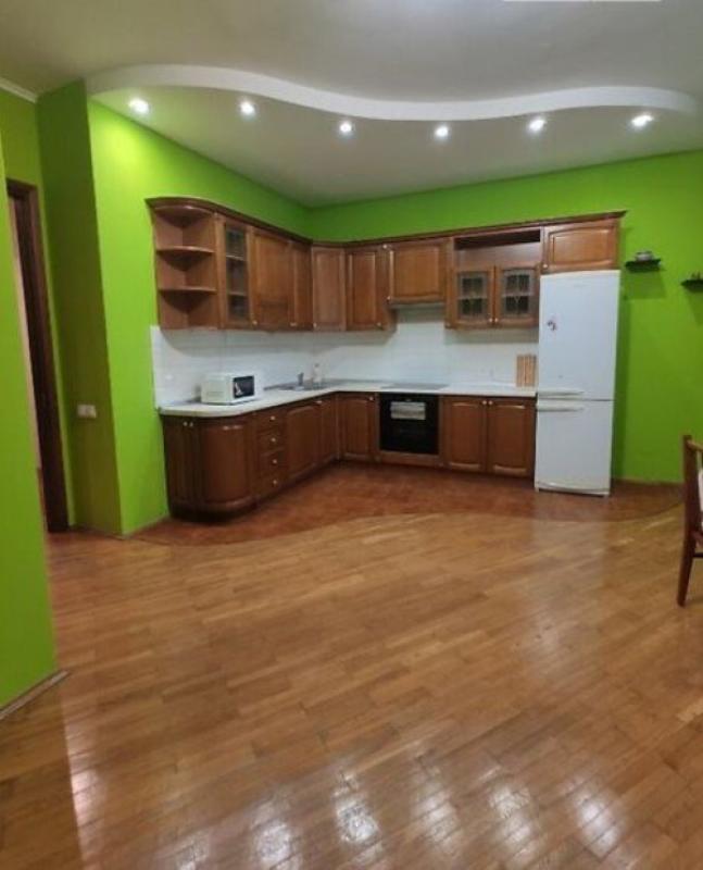 Long term rent 3 bedroom-(s) apartment Yevhena Konovaltsia Street (Schorsa Street) 36б
